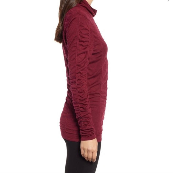 NIC+ZOE - Turtleneck Scrunched UpTop - Picture 7 of 11
